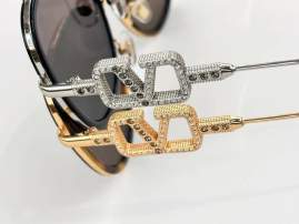 Picture of Valentino Sunglasses _SKUfw75760468fw